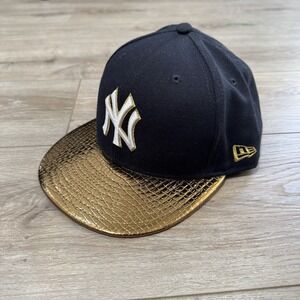 New York Yankees Hat Cap Fitted Mens 7 1/4 Blue Gold MLB Baseball‎ Logo New Era